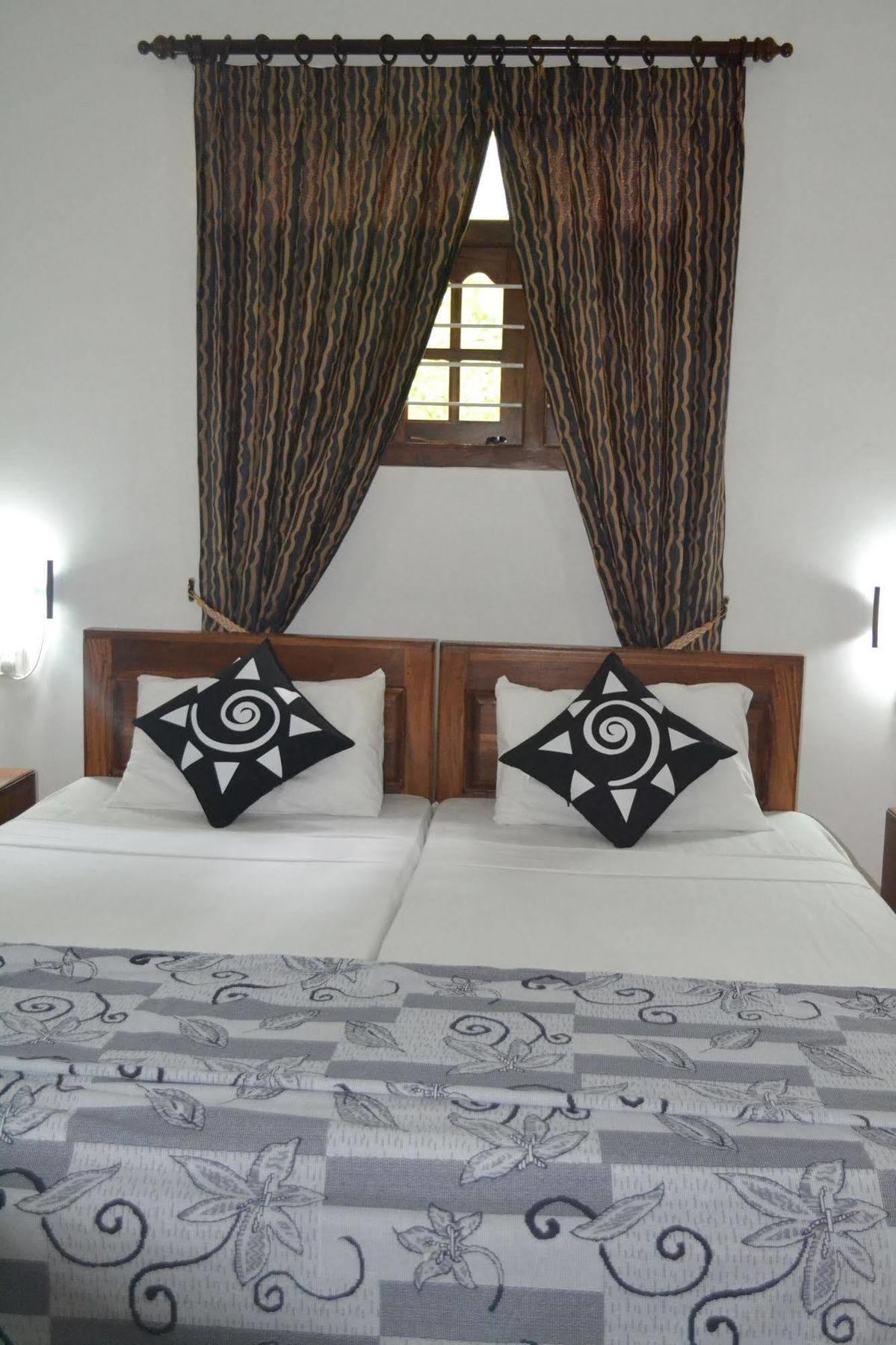 Sigiri Holiday Inn Inamaluwa Εξωτερικό φωτογραφία